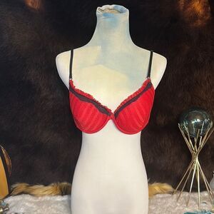 Make & Model bra 34D (6021)